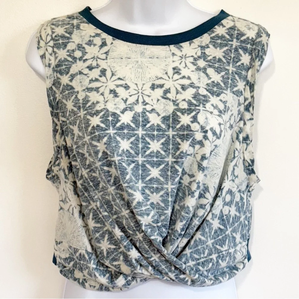 FREE PEOPLE MOVEMENT Undertow Twist Crop Top Tank Large - Picture 2 of 8